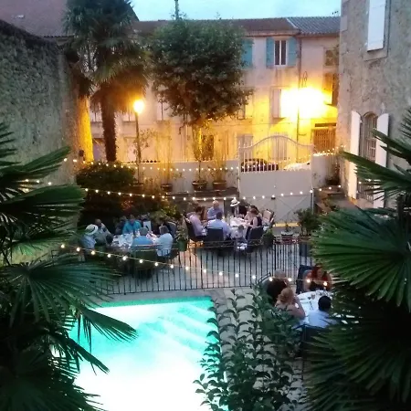 Relais De 3* Mirepoix (Ariege)